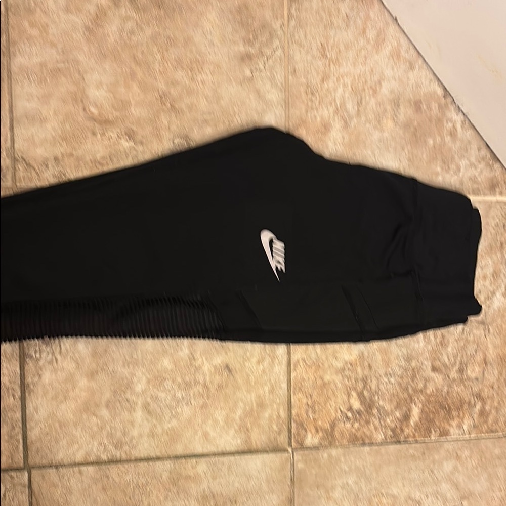 Nike Black Leggings for Versatile Performance